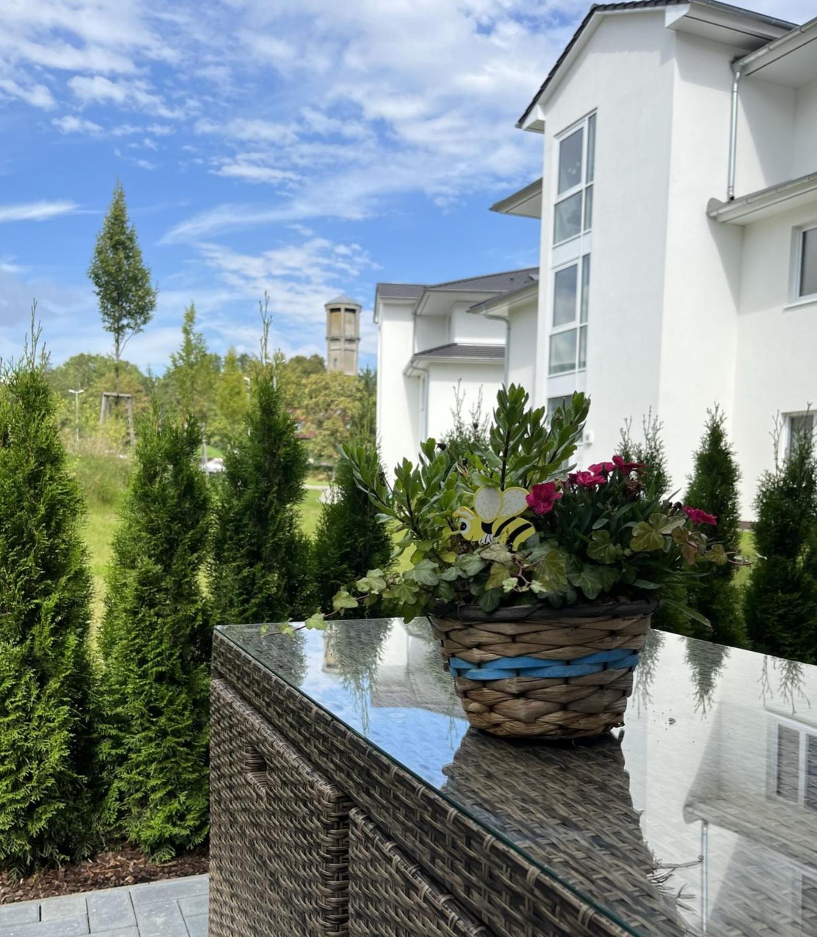 Apartment Elegantes & Modernes Neli Mit Terrasse, 100m Zum Hafen Mueritz